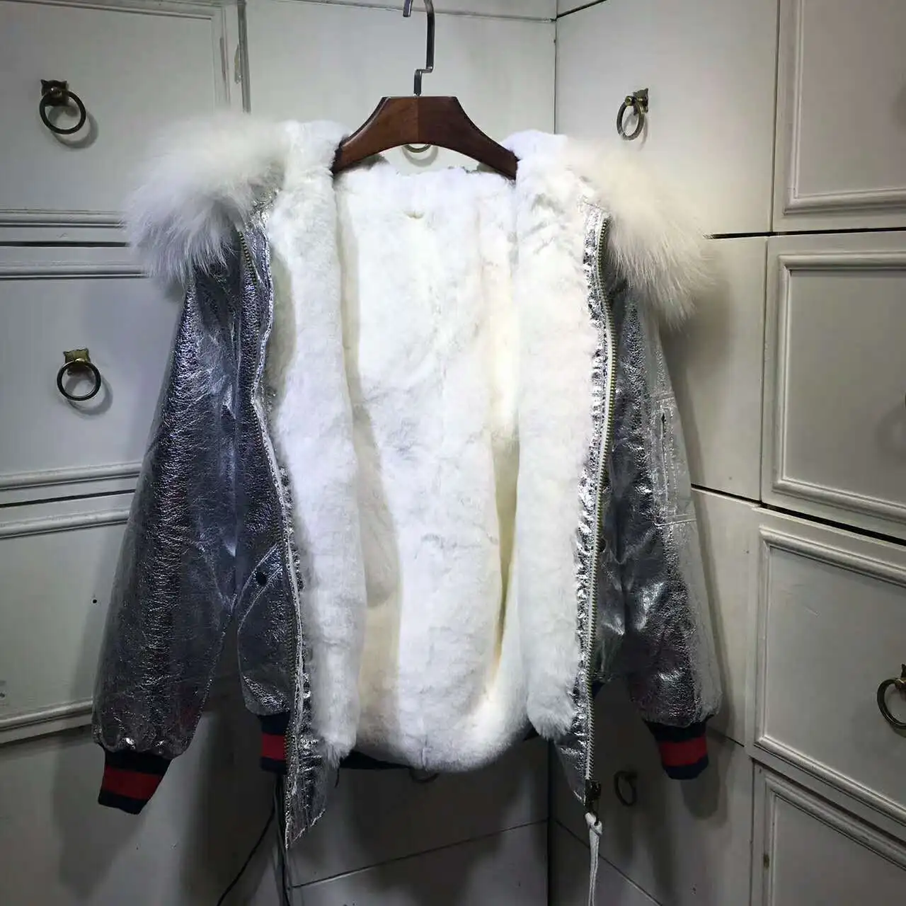 AliExpress Large Size Dress Flight Jacket Silver Large Fur Collar Cotton Coat 200 Thick Baseball Uniform
AliExpress Large Size Dress Flight Jacket Silver Large Fur Collar Cotton Coat 200 Thick Baseball Uniform