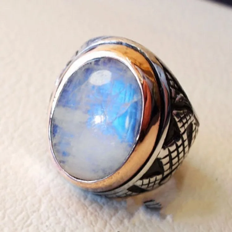 Vintage Silver Plated Women's Big Ring Natural White Crystal Moonstone Ring Boho Style Finger Ring Anniversary Jewelry Gifts
Vintage Silver Plated Women's Big Ring Natural White Crystal Moonstone Ring Boho Style Finger Ring Anniversary Jewelry Gifts