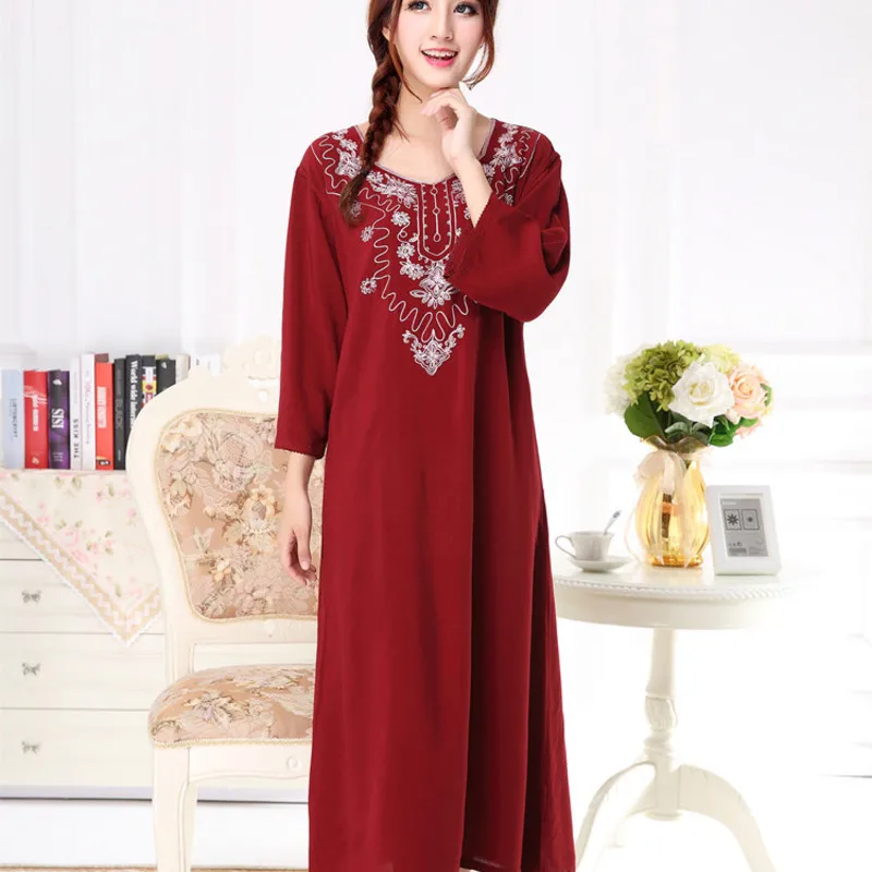 Spring, summer, autumn, ms 7 minutes of sleeve cotton computer embroidery plus-size Arabian long nightgown pajamas
Spring, summer, autumn, ms 7 minutes of sleeve cotton computer embroidery plus-size Arabian long nightgown pajamas