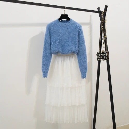 2019 Autumn Women Long Sleeves Hole Neck Design Sweater Tops + Mesh Layered Skirt 2 pcs sets Girls Casual Suits A1759
2019 Autumn Women Long Sleeves Hole Neck Design Sweater Tops + Mesh Layered Skirt 2 pcs sets Girls Casual Suits A1759