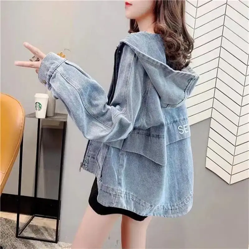 Denim Jacket Women Korean Loose Casual Harajuku Jeans Coat 2021 Spring Clothing Vintage Zipper Pocket Hooded Wild Female Outwear 
Denim Jacket Women Korean Loose Casual Harajuku Jeans Coat 2021 Spring Clothing Vintage Zipper Pocket Hooded Wild Female Outwear
