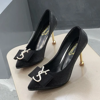 Women's High Heel Shoes 2020 New Spring Women's High-heeled Shoes Shallow Mouth Metal Letters Stiletto Fine Heel Single Shoes
Women's High Heel Shoes 2020 New Spring Women's High-heeled Shoes Shallow Mouth Metal Letters Stiletto Fine Heel Single Shoes