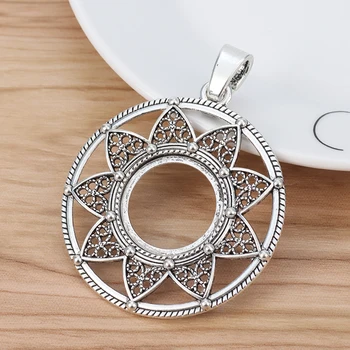 5 Pieces Large Open Flower Round Charms Pendants for Necklace Jewellery Making Findings 55x55mm
5 Pieces Large Open Flower Round Charms Pendants for Necklace Jewellery Making Findings 55x55mm