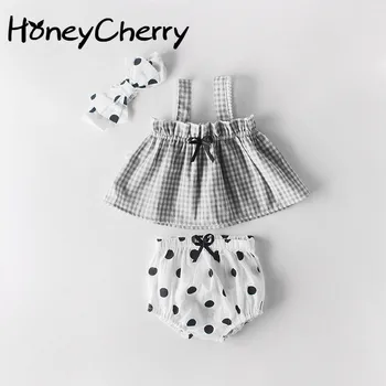 Summer girl set Style Baby Plaid Sleeveless Sling Jacket + Bread Trousers + Hairband Baby Girl Three-piece Suit
Summer girl set Style Baby Plaid Sleeveless Sling Jacket + Bread Trousers + Hairband Baby Girl Three-piece Suit
