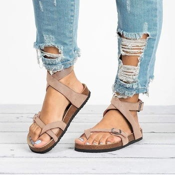 Plus Size Summer Women Flip Flops Flat Round Toe Casual Rome Style Female Beach Gladiator Shoes 
Plus Size Summer Women Flip Flops Flat Round Toe Casual Rome Style Female Beach Gladiator Shoes