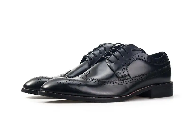 Fashion Genuine leather pointed toe brogue shoes New carved dress Derby Shoes handmade High Top Formal Lace up black men shoes
Fashion Genuine leather pointed toe brogue shoes New carved dress Derby Shoes handmade High Top Formal Lace up black men shoes