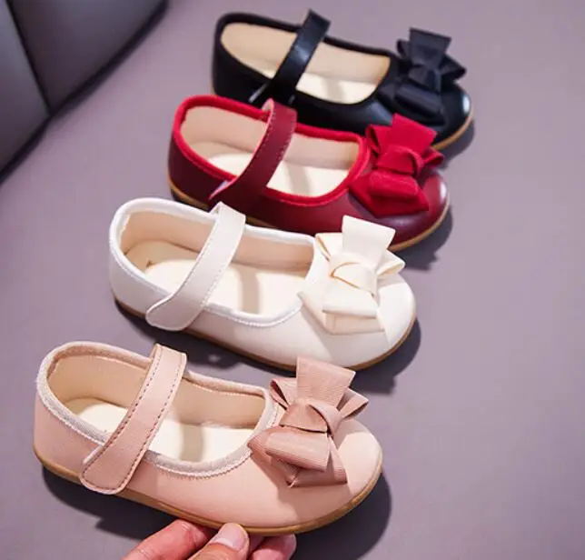 Children princess leather shoes 4 colors casual baby black red girls fashion brand sport shoes dance shoes performace shoes
Children princess leather shoes 4 colors casual baby black red girls fashion brand sport shoes dance shoes performace shoes
