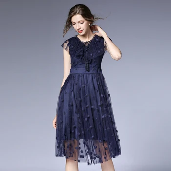 New Summer Blue Pleated Mesh Embroidery Dress Vestidos Casual Mujer 2020 Lace Midi Party Dress Roupas Femininas K6303
New Summer Blue Pleated Mesh Embroidery Dress Vestidos Casual Mujer 2020 Lace Midi Party Dress Roupas Femininas K6303