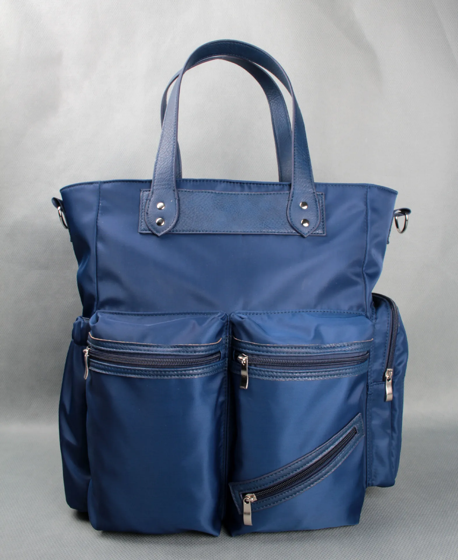 Every New Style Diaper Bag Multi-functional Dacron Diaper Bag Capacity Large Fashion Hand Diaper Bag
Every New Style Diaper Bag Multi-functional Dacron Diaper Bag Capacity Large Fashion Hand Diaper Bag