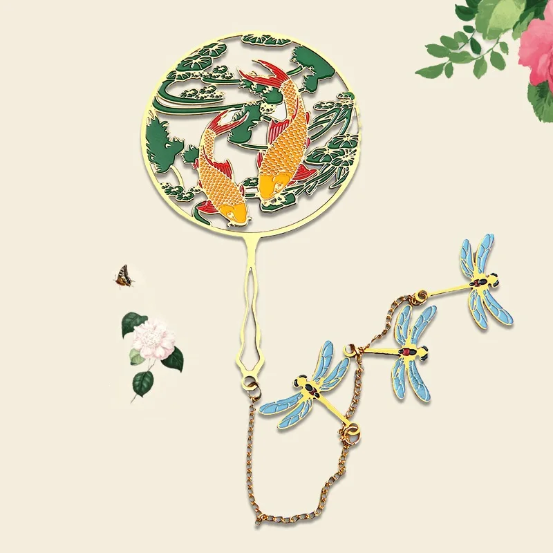 Chinese style bookmarks Classic fan-shaped brass hollow bookmarks Holiday gifts student stationery fish flowers Wedding souvenir 
Chinese style bookmarks Classic fan-shaped brass hollow bookmarks Holiday gifts student stationery fish flowers Wedding souvenir