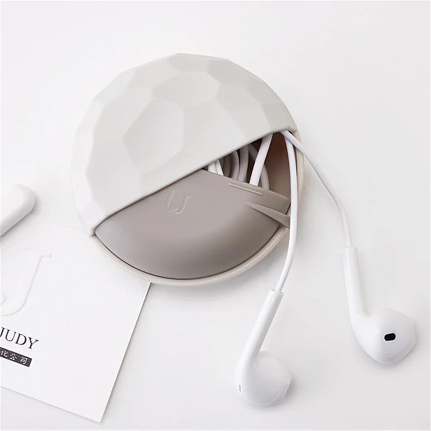 Round Earphone Case Multi-function ABS Wire Cable Organizer Rotary Storage Protective Data Line Box Headphone Storage Accessory
Round Earphone Case Multi-function ABS Wire Cable Organizer Rotary Storage Protective Data Line Box Headphone Storage Accessory