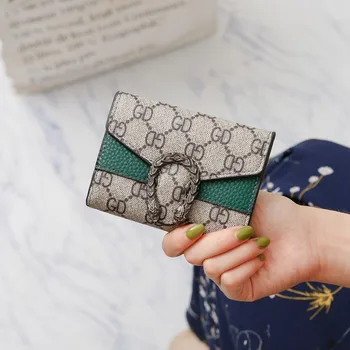 2019 new ladies wallet female short section tide multi-card position three fold contrast color buckle clutch bag small wallet
2019 new ladies wallet female short section tide multi-card position three fold contrast color buckle clutch bag small wallet