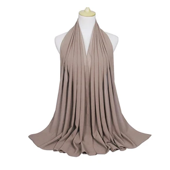 Muslim Scarf Chiffon Bubble Headscarf Malaysian Long Fashion Multicolor Optional Scarf 2020 New
Muslim Scarf Chiffon Bubble Headscarf Malaysian Long Fashion Multicolor Optional Scarf 2020 New