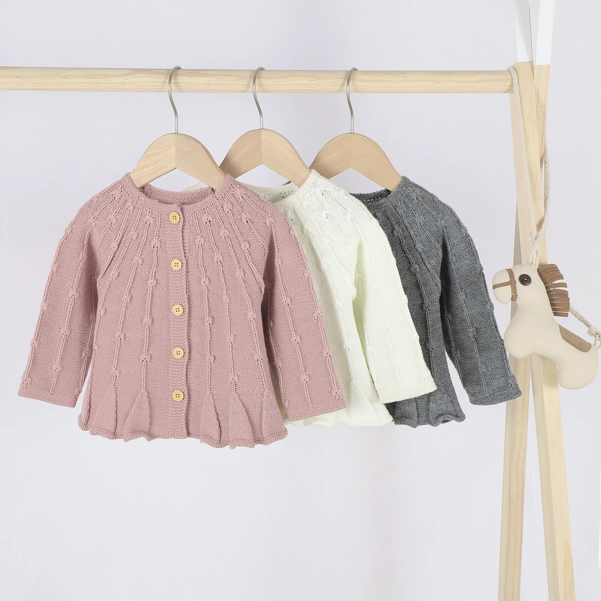 Baby Girl Knit Cardigan Simple Solid Color Single-breasted A-line Loose Version Spring Clothing
Baby Girl Knit Cardigan Simple Solid Color Single-breasted A-line Loose Version Spring Clothing