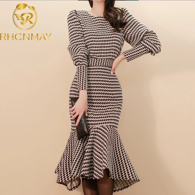 New 2020 Spring Women Wave Striped Office Work Suit O-nevk Blouses Tops and Bodycon Mid-calf Mermaid Skirts Two Piece Set |