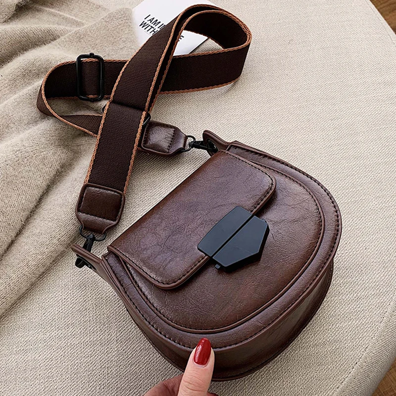 MONNET CAUTHY Winter New Female Bags Classic Concise Vintage Practical Crossbody Bag Solid Color Khaki Black Wine Red Saddle Bag
MONNET CAUTHY Winter New Female Bags Classic Concise Vintage Practical Crossbody Bag Solid Color Khaki Black Wine Red Saddle Bag