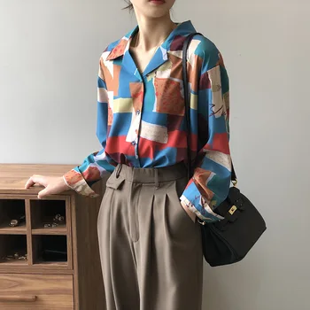 Retro Printed Blouse Women's 2020 Autumn New Fashion Stylish Lapel Loose Long Sleeve Shirt blusas femininas elegante
Retro Printed Blouse Women's 2020 Autumn New Fashion Stylish Lapel Loose Long Sleeve Shirt blusas femininas elegante