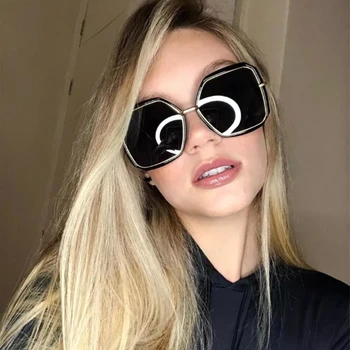 trending products 2020 Sun glasses for women vintage large square Black glasses women's new Brand mirror Pink female sunglasses
trending products 2020 Sun glasses for women vintage large square Black glasses women's new Brand mirror Pink female sunglasses