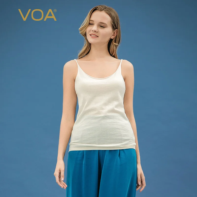 VOA fine belt large round neck natural curling smooth slippery cashmere worsted with essential vest R1010
VOA fine belt large round neck natural curling smooth slippery cashmere worsted with essential vest R1010