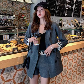 2020 Spring And Autumn New Youth Popular Solid Color Letter Printing Splicing Delicate Light Elegant Small Suit Suit Gray S-L
2020 Spring And Autumn New Youth Popular Solid Color Letter Printing Splicing Delicate Light Elegant Small Suit Suit Gray S-L