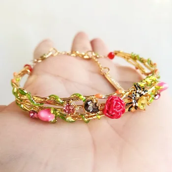 2020 New Arrival French Manual Design Female Golden Flower Insect Bracelet Hollow Out Flowers Rose Spider Bracelet's Department
2020 New Arrival French Manual Design Female Golden Flower Insect Bracelet Hollow Out Flowers Rose Spider Bracelet's Department