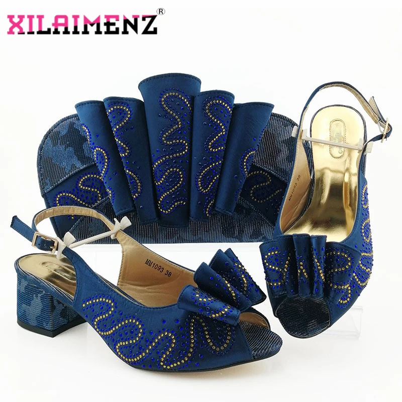 Italian Women Matching Shoes and Bag Set Office Lady Shoes and Bag in Dark Blue Color Mature Style Shoes for Party
Italian Women Matching Shoes and Bag Set Office Lady Shoes and Bag in Dark Blue Color Mature Style Shoes for Party