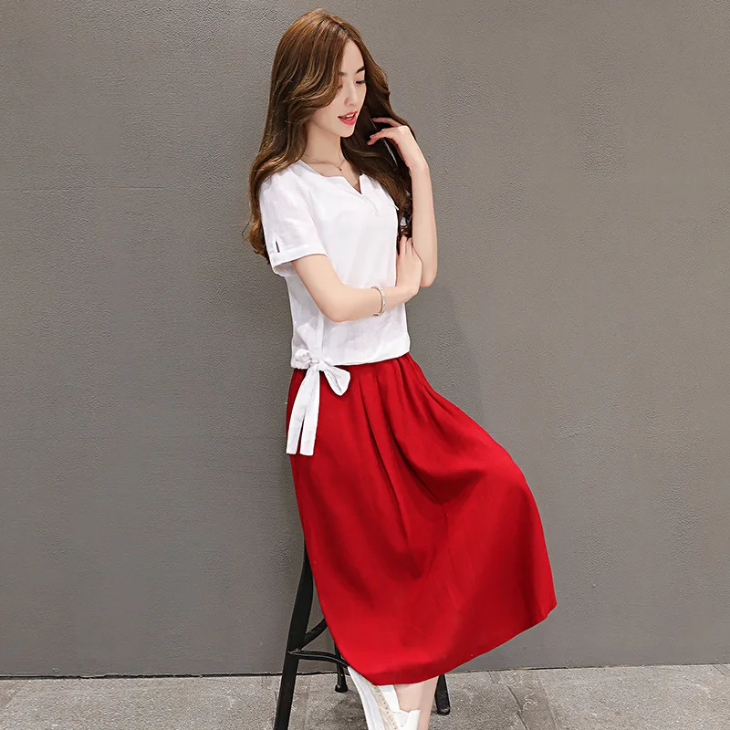 2018 Summer Fashion Elegant Simple Set/Suit Skirt Solid Color Short-sleeved Top + Slim Fit Skirt
2018 Summer Fashion Elegant Simple Set/Suit Skirt Solid Color Short-sleeved Top + Slim Fit Skirt