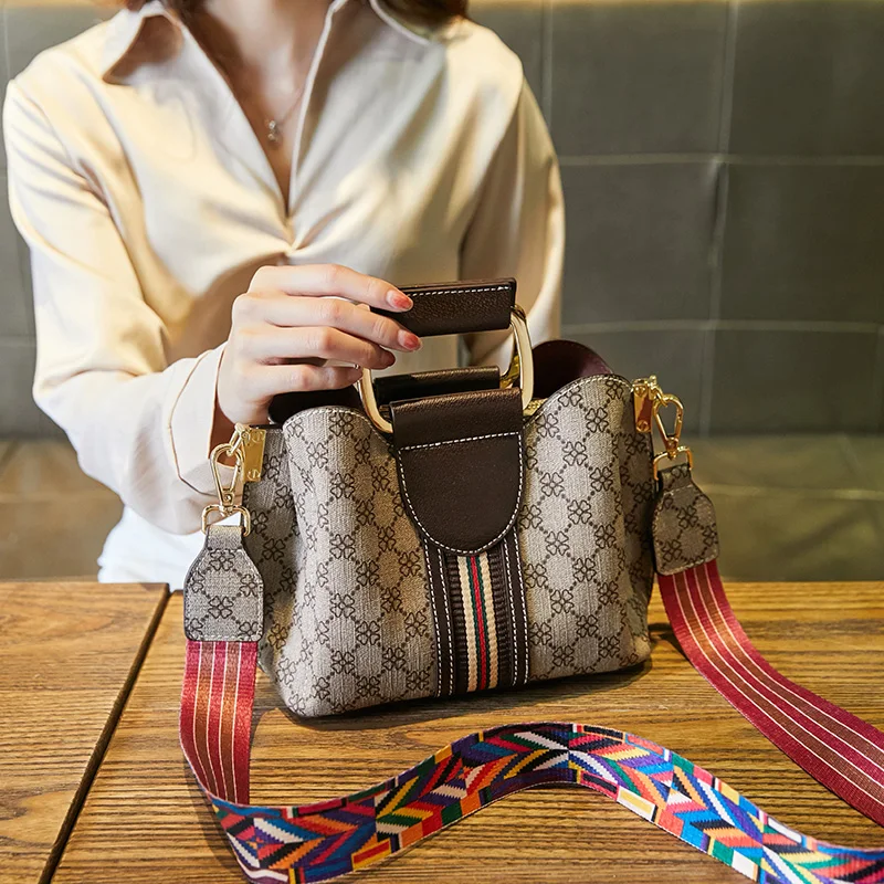 fashion luxury shopping party work purse women crossbody shoulder handbag messenger totes bag new colorful strap Hot Sale
fashion luxury shopping party work purse women crossbody shoulder handbag messenger totes bag new colorful strap Hot Sale