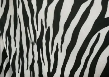 150*100CM large stretch and thin impenetrable South Korea ice silk black and white diagonal zebra print swimsuit bikini fabric
150*100CM large stretch and thin impenetrable South Korea ice silk black and white diagonal zebra print swimsuit bikini fabric