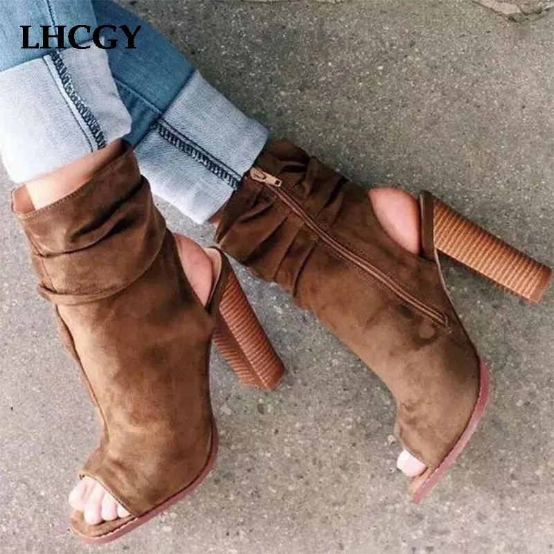 Plus Size Super High Heels Gladiator Sandals Peep Toe sandalias botas chunky Heels Hollow outs Open Toe Boots Summer Shoes 7580
Plus Size Super High Heels Gladiator Sandals Peep Toe sandalias botas chunky Heels Hollow outs Open Toe Boots Summer Shoes 7580