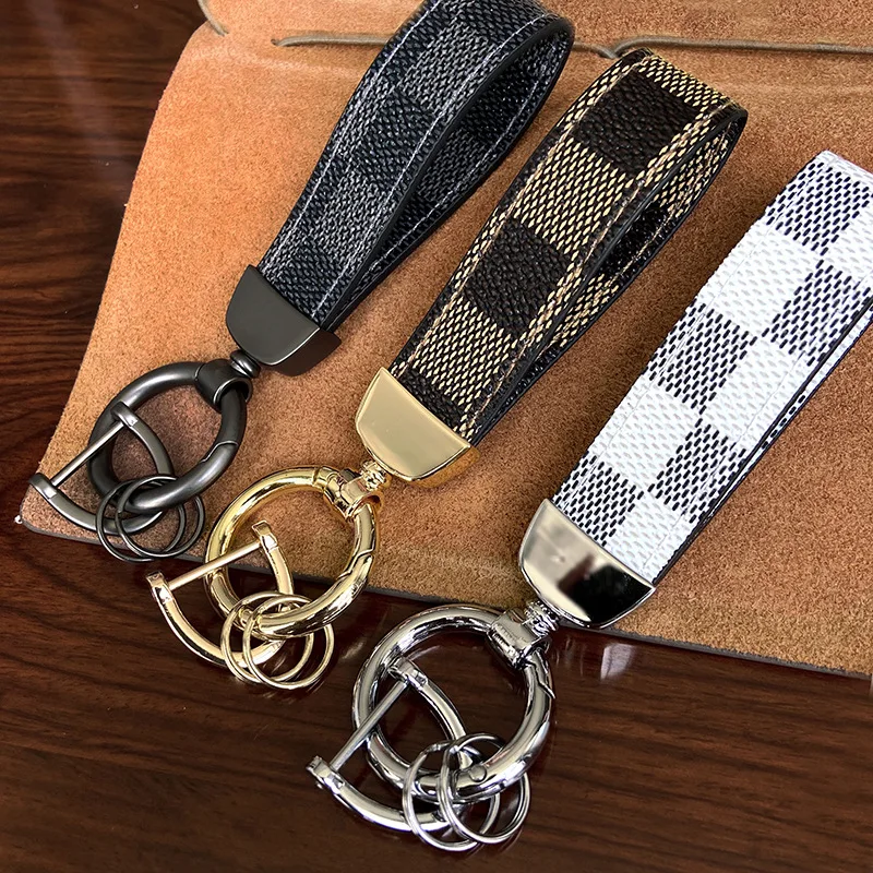 Square Pattern Leather Key Chain Old Flower Leather Circle Buckle Keyrings Auto Car Waist Key Chain for Men Brand Porte Clef
Square Pattern Leather Key Chain Old Flower Leather Circle Buckle Keyrings Auto Car Waist Key Chain for Men Brand Porte Clef