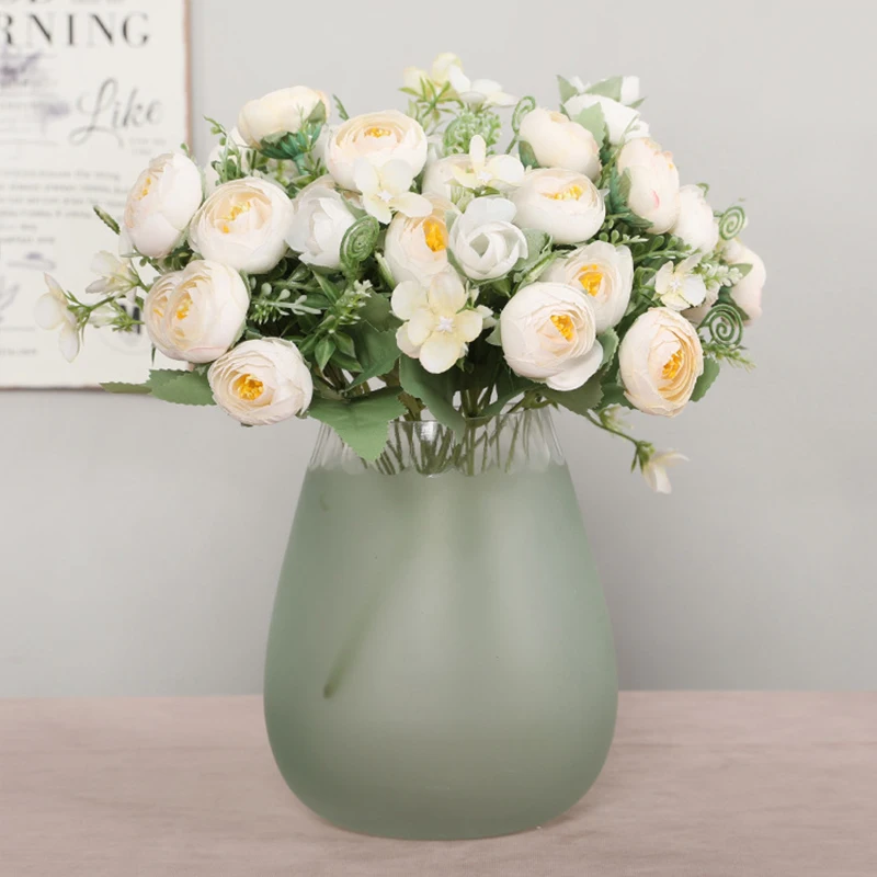 Artificial Tea Rose Bouquet Silk Rose Hand Holding Flower Tea Flower Bouquet Home Garden Wedding Decoration Artificial Flower
Artificial Tea Rose Bouquet Silk Rose Hand Holding Flower Tea Flower Bouquet Home Garden Wedding Decoration Artificial Flower