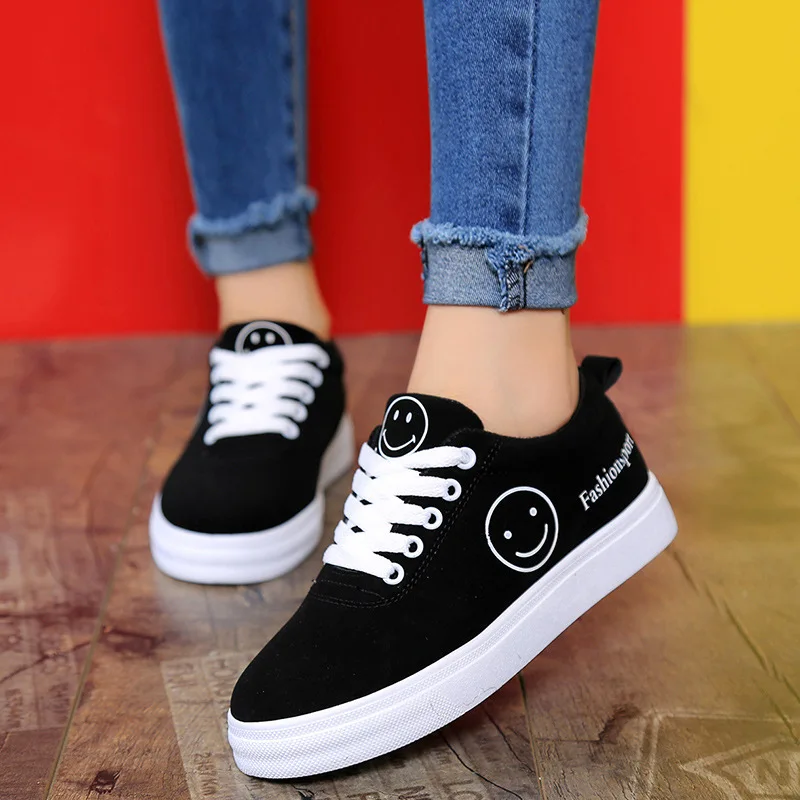 New Women Canvas Shoes Flats Shoes Women Classic Lace Up Smiley Face Walking Fashion Women Sneakers zapatillas mujer F161
New Women Canvas Shoes Flats Shoes Women Classic Lace Up Smiley Face Walking Fashion Women Sneakers zapatillas mujer F161