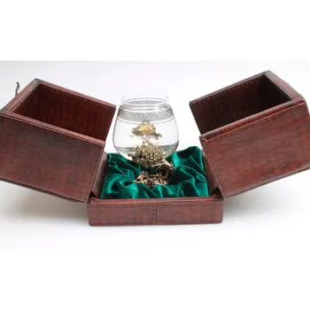 Business souvenir packing for cognac glasses "tulip"
Business souvenir packing for cognac glasses "tulip"