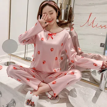Spring and Autumn Long-sleeved Pajamas Set Female Round Neck Bow Decor Cartoon Design Cute Home Service Women Clothes
Spring and Autumn Long-sleeved Pajamas Set Female Round Neck Bow Decor Cartoon Design Cute Home Service Women Clothes