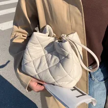 Small Leather Crossbody Bag Female Quilted Plaid Shoulder Bag Diamond Lattice Handbags Women's All Match Designer Messenger Bag 
Small Leather Crossbody Bag Female Quilted Plaid Shoulder Bag Diamond Lattice Handbags Women's All Match Designer Messenger Bag