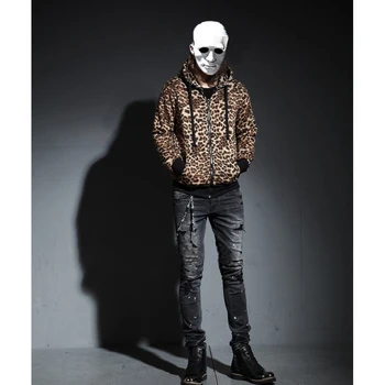 Fashion Man Leopard character hooded jacket large-size night DS host stage suit thickening Cashmere Winter Clothing D
Fashion Man Leopard character hooded jacket large-size night DS host stage suit thickening Cashmere Winter Clothing D