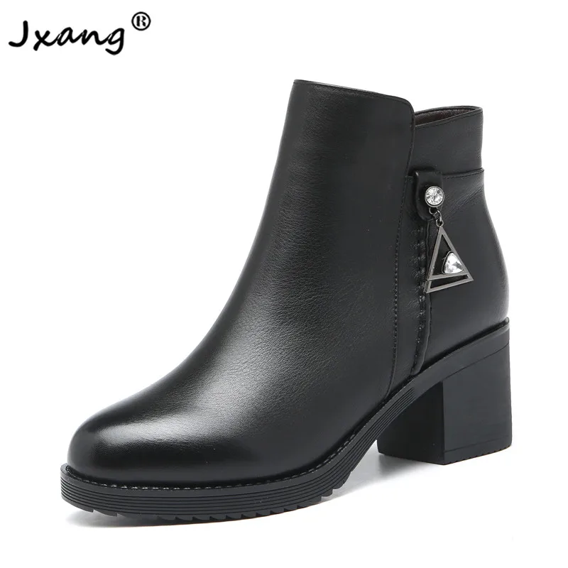 JXANG 2020 Classic Black boots women's leather women's boots new round head winter thick bottom high heel boots Wool Mid-Calf
JXANG 2020 Classic Black boots women's leather women's boots new round head winter thick bottom high heel boots Wool Mid-Calf