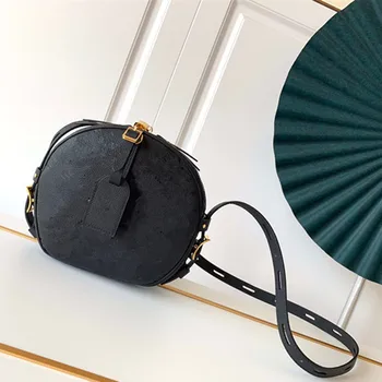 2020 new simple wild small round bag shoulder bag messenger bag ladies bag ladies casual fashion wild lady bag ladies mobile wal
2020 new simple wild small round bag shoulder bag messenger bag ladies bag ladies casual fashion wild lady bag ladies mobile wal