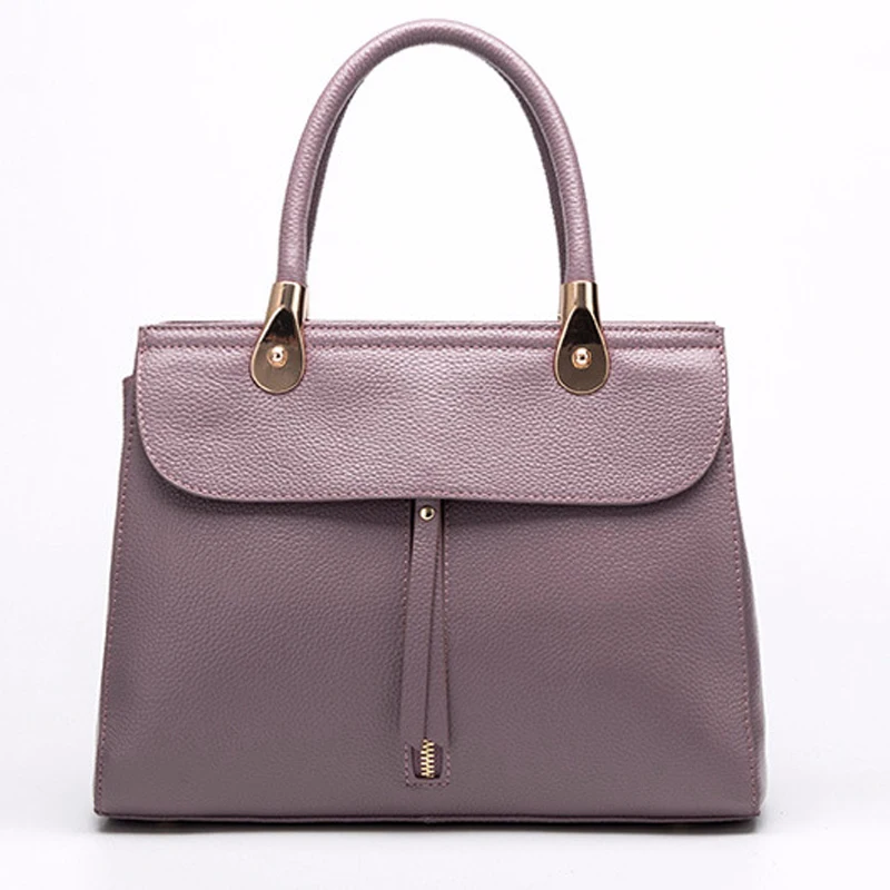2020 Runway Designer Elegant Women Handbag Genuine Leather Fashionable Female Tote Holiday Vocation Handbag with Shoulder Strap
2020 Runway Designer Elegant Women Handbag Genuine Leather Fashionable Female Tote Holiday Vocation Handbag with Shoulder Strap