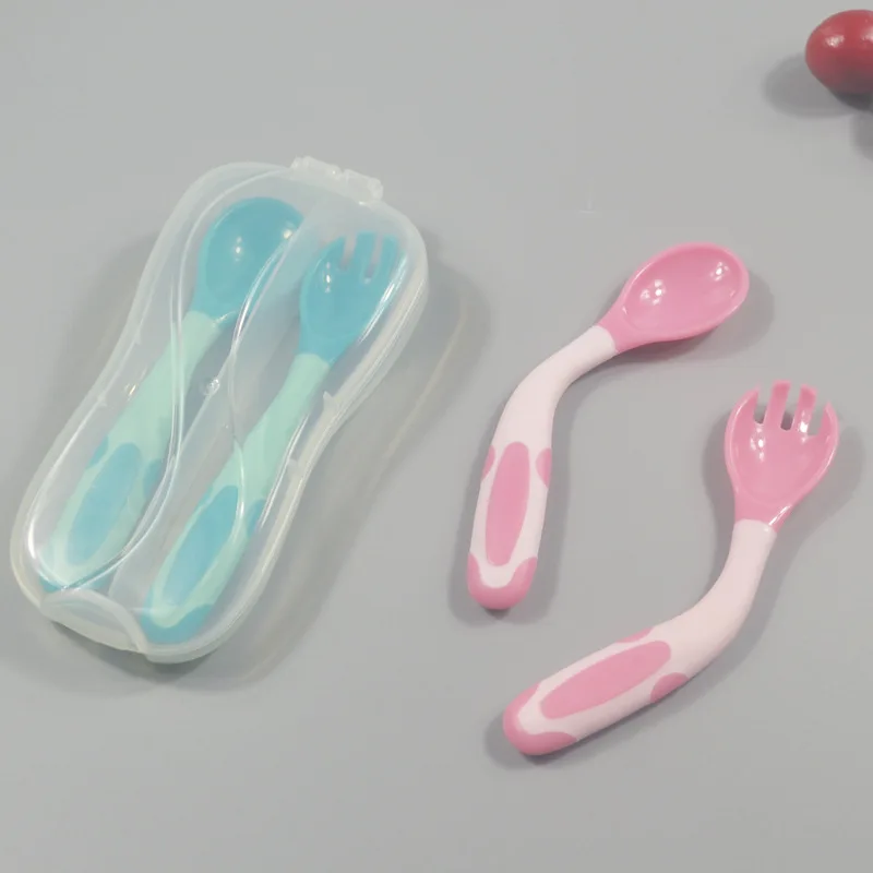 Baby-Elbow Temperature Shilly Spoon And Fork Set with Storage Box Infant Training Spoon Food Supplement Pp Spoon Fork
Baby-Elbow Temperature Shilly Spoon And Fork Set with Storage Box Infant Training Spoon Food Supplement Pp Spoon Fork