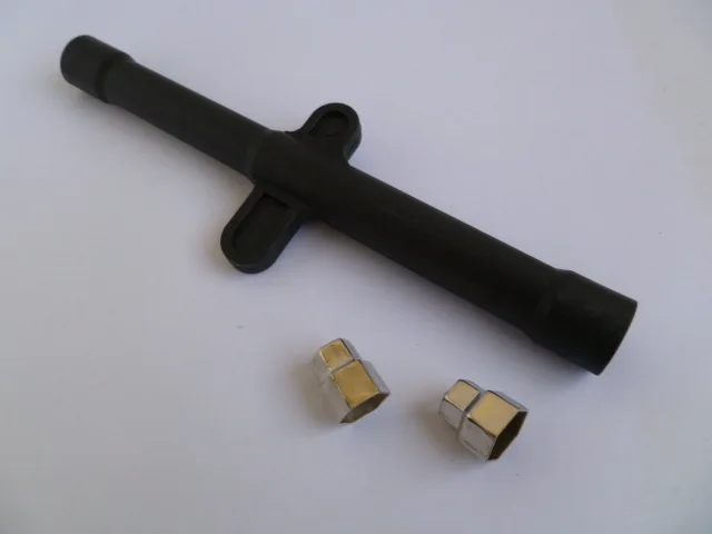Tap ma ti pian Screw Fastener Installation Dismantlement Tool 91012 on the Side Leading Socket Wrench
Tap ma ti pian Screw Fastener Installation Dismantlement Tool 91012 on the Side Leading Socket Wrench