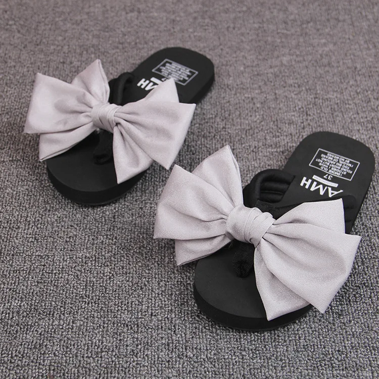 Hipster Korean-style Sweet Bow Flip-flops Women's Summer Flat Anti-slip Soft-Sole Casual Flip-flop Sandals Flat Heel
Hipster Korean-style Sweet Bow Flip-flops Women's Summer Flat Anti-slip Soft-Sole Casual Flip-flop Sandals Flat Heel