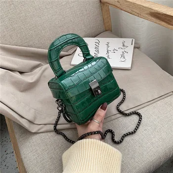 Luxury women's bag 2020 new Korean version of the trendy small square bag lock handbag wild shoulder Messenger bag
Luxury women's bag 2020 new Korean version of the trendy small square bag lock handbag wild shoulder Messenger bag