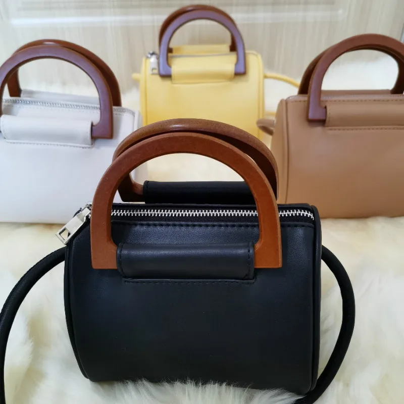 2020 spring and summer new mini small bag personality creative messenger bag round bucket bag handbag shoulder bag
2020 spring and summer new mini small bag personality creative messenger bag round bucket bag handbag shoulder bag