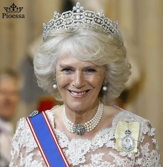 Pioessa Luxury CZ Tiaras and Crowns British Royal Family Princess Camilla Zircon Crown Bridal Headdress Party Hair Accessories
Pioessa Luxury CZ Tiaras and Crowns British Royal Family Princess Camilla Zircon Crown Bridal Headdress Party Hair Accessories