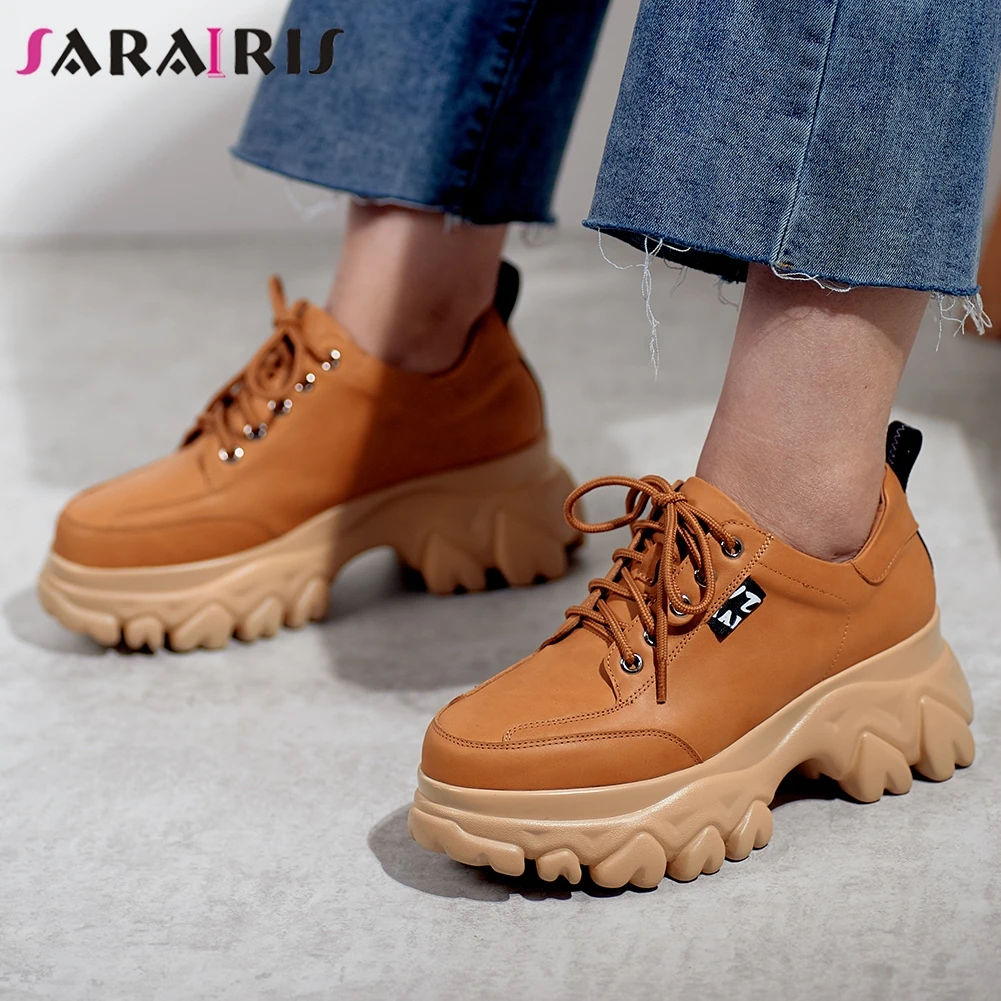 SARAIRIS New Spring Ladies 2020 lace-up Sneakers Fashion High Platform Sneakers Women Quality Genuine Leather Shoes Woman 
SARAIRIS New Spring Ladies 2020 lace-up Sneakers Fashion High Platform Sneakers Women Quality Genuine Leather Shoes Woman
