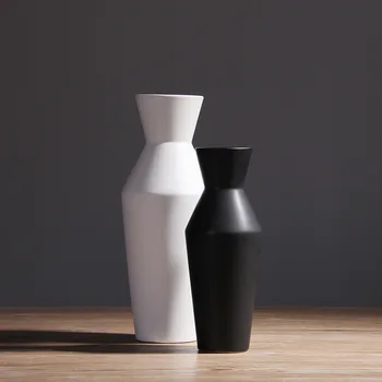 Modern and simple wedding ornaments TV cabinet decoration room decoration dry flower vase flower arrangement living room
Modern and simple wedding ornaments TV cabinet decoration room decoration dry flower vase flower arrangement living room
