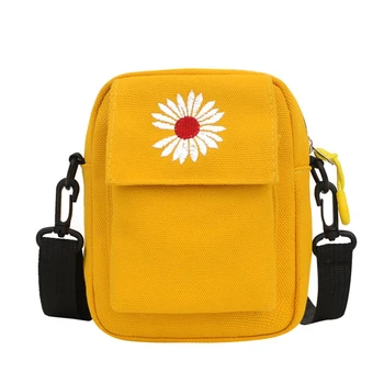 New 2020 Cute Little Daisy Flower Girl Canvas Bag Ins Japanese Embroidered Shoulder Messenger Bag Mobile Phone Bag Coin Purse
New 2020 Cute Little Daisy Flower Girl Canvas Bag Ins Japanese Embroidered Shoulder Messenger Bag Mobile Phone Bag Coin Purse