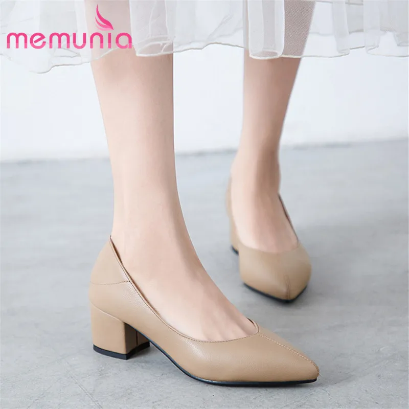 MEMUNIA 2020 big size 43 hot sale women pumps pu pointed toe elegant dress party wedding shoes lady spring summer single shoes 
MEMUNIA 2020 big size 43 hot sale women pumps pu pointed toe elegant dress party wedding shoes lady spring summer single shoes